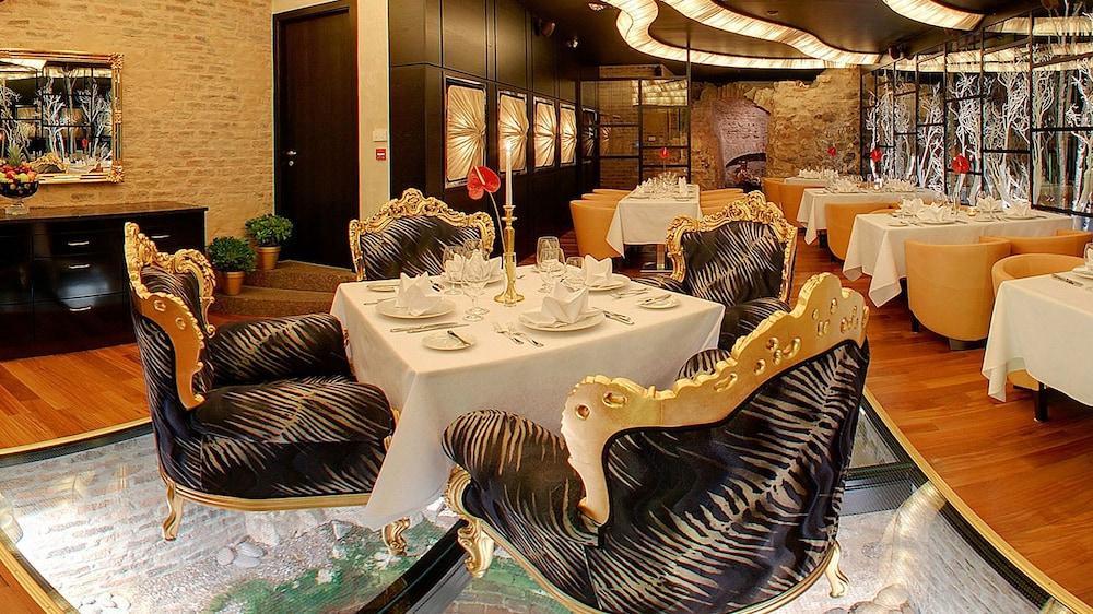 Royal Square Hotel & Suites Riga Dış mekan fotoğraf
