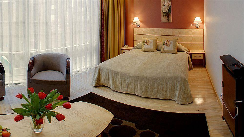 Royal Square Hotel & Suites Riga Dış mekan fotoğraf