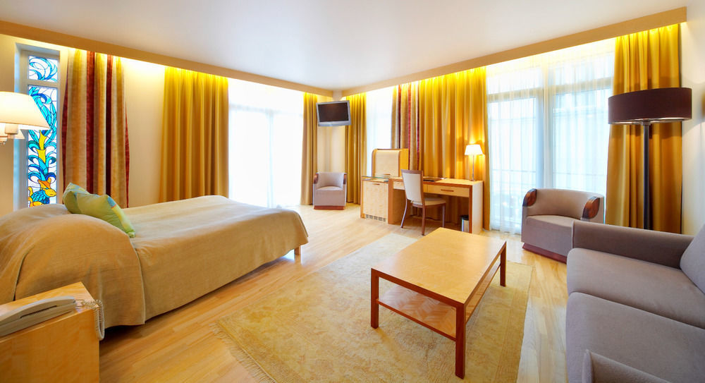 Royal Square Hotel & Suites Riga Oda fotoğraf