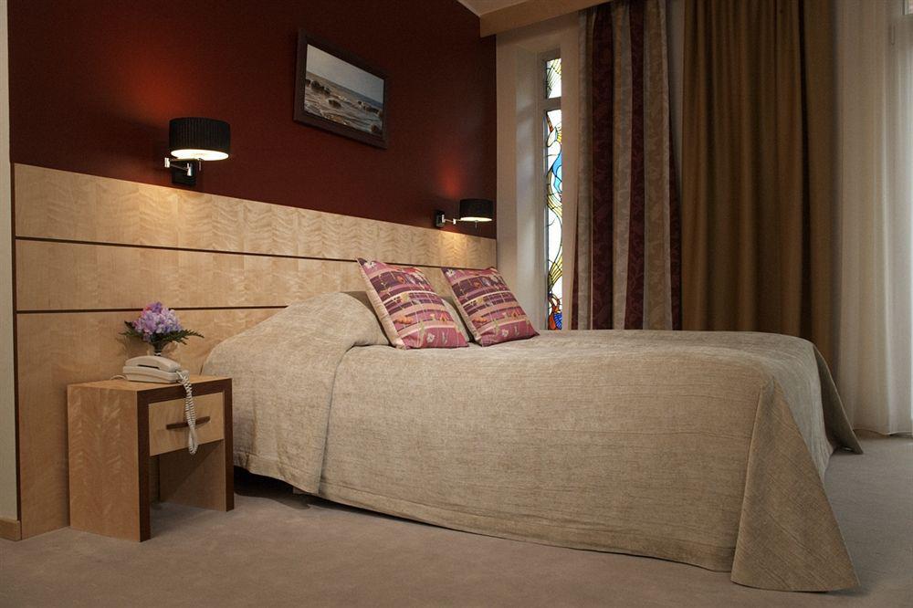 Royal Square Hotel & Suites Riga Oda fotoğraf